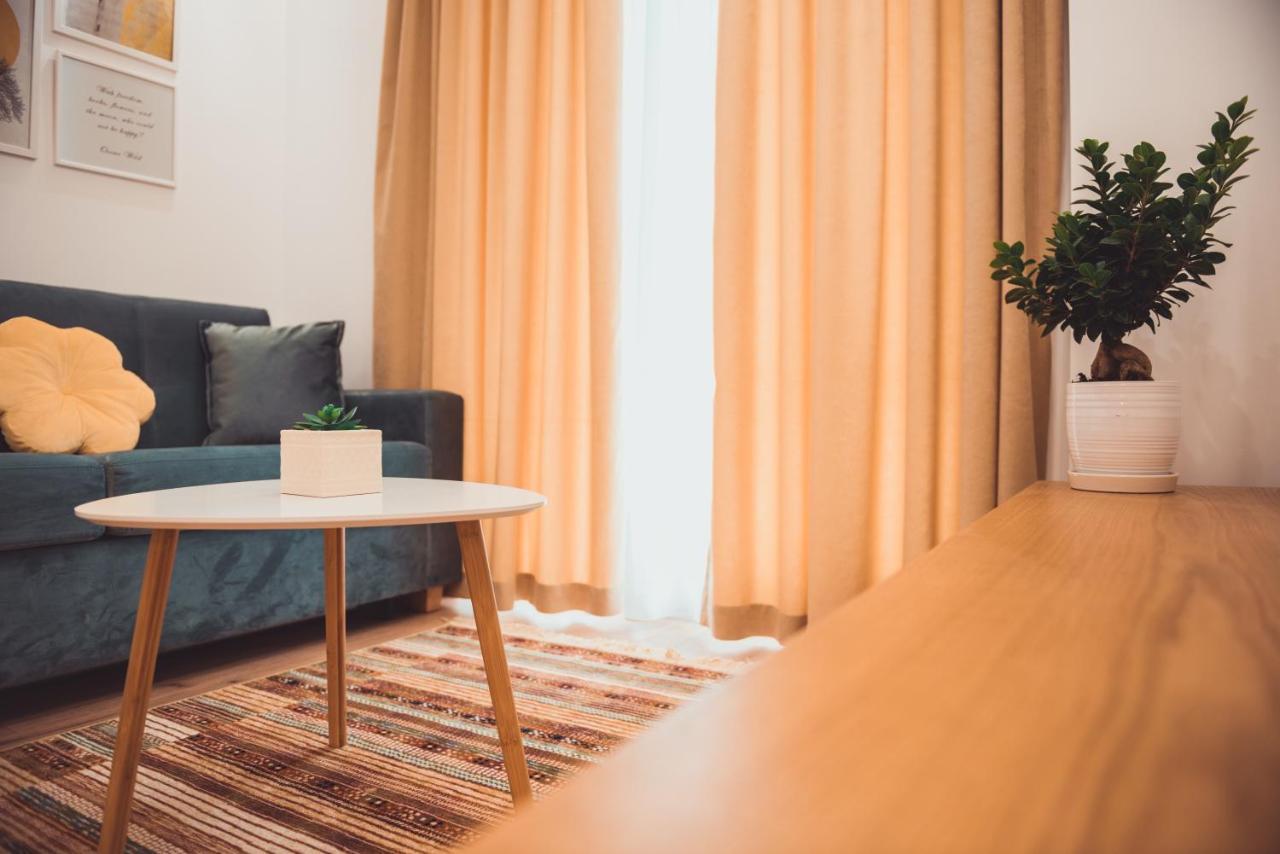 Tam Skanderbeg Square Serviced City Center Apartment No1 تيرانا المظهر الخارجي الصورة