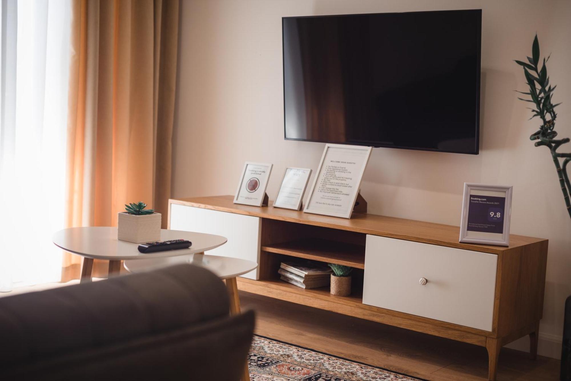 Tam Skanderbeg Square Serviced City Center Apartment No1 تيرانا المظهر الخارجي الصورة