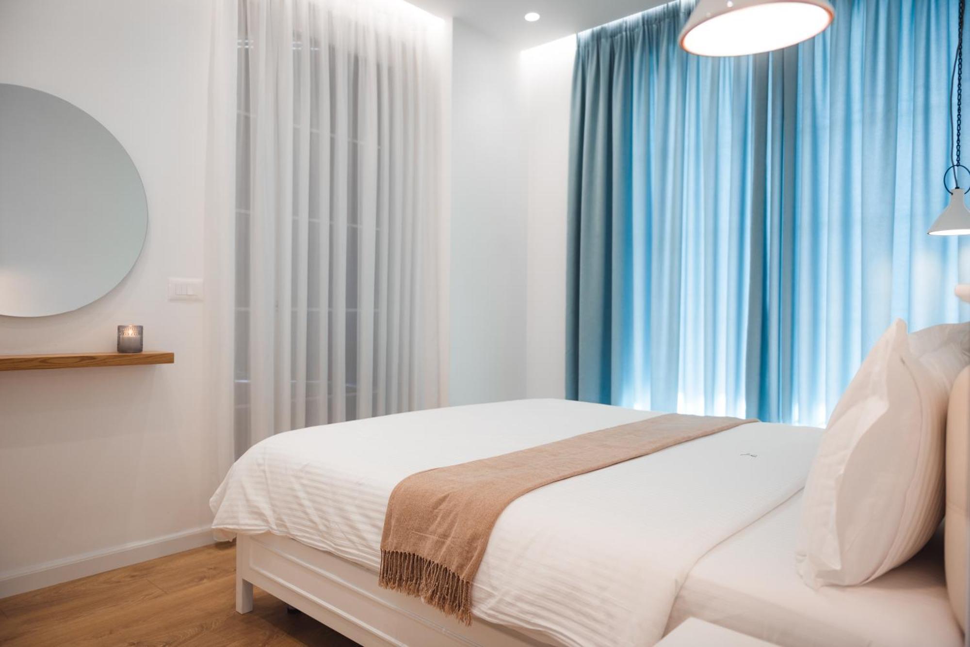 Tam Skanderbeg Square Serviced City Center Apartment No1 تيرانا المظهر الخارجي الصورة