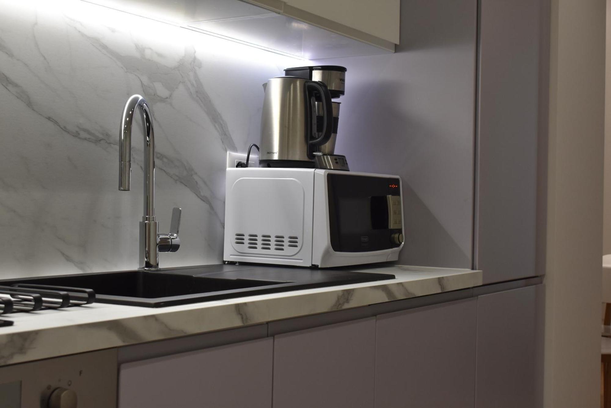 Tam Skanderbeg Square Serviced City Center Apartment No1 تيرانا المظهر الخارجي الصورة